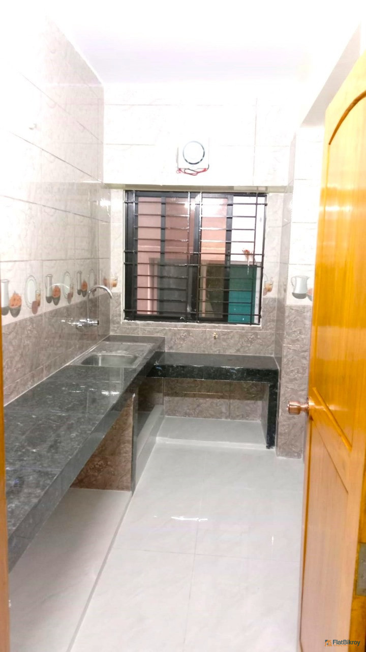 ১১৫০ স্কয়ার ফিটের ১ টি ব্র্যান্ড নিউ ফ্ল্যাট জরুরি ভিত্তিতে বিক্রয় হইবে