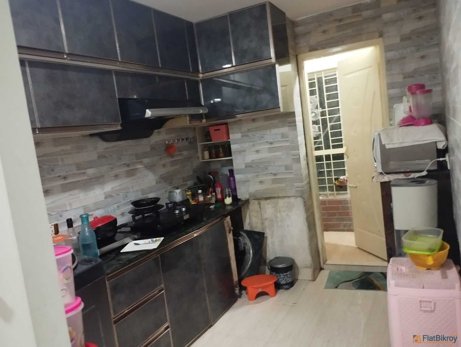 🏠 বনশ্রী ১১০০ স্কয়ার ফিটের আধুনিক ডেকোরেশন করা আর্জেন্ট রেডি ফ্ল্যাট সেল হবে