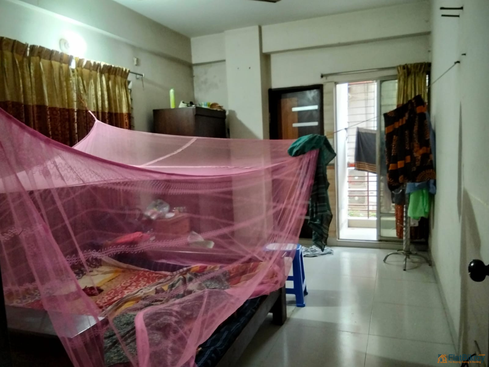 মাত্র ৩৬ লাখ টাকায়, ৮৩২ স্কয়ারফিট ফ্ল্যাট মধ্যবাড্ডা স্বাধীনতা স্বরনী।