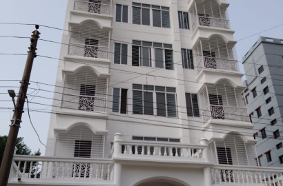 🏠 বাসুন্ধরার K ব্লকে ৪ বেড ফ্ল্যাট ভাড়া হবে